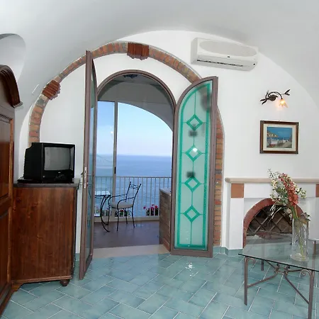 La Ninfa Amalfi