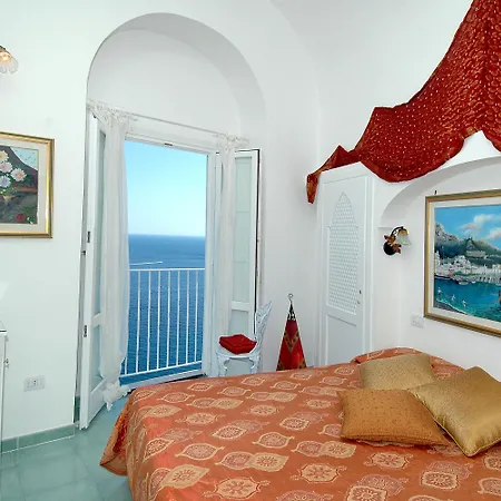 La Ninfa Amalfi